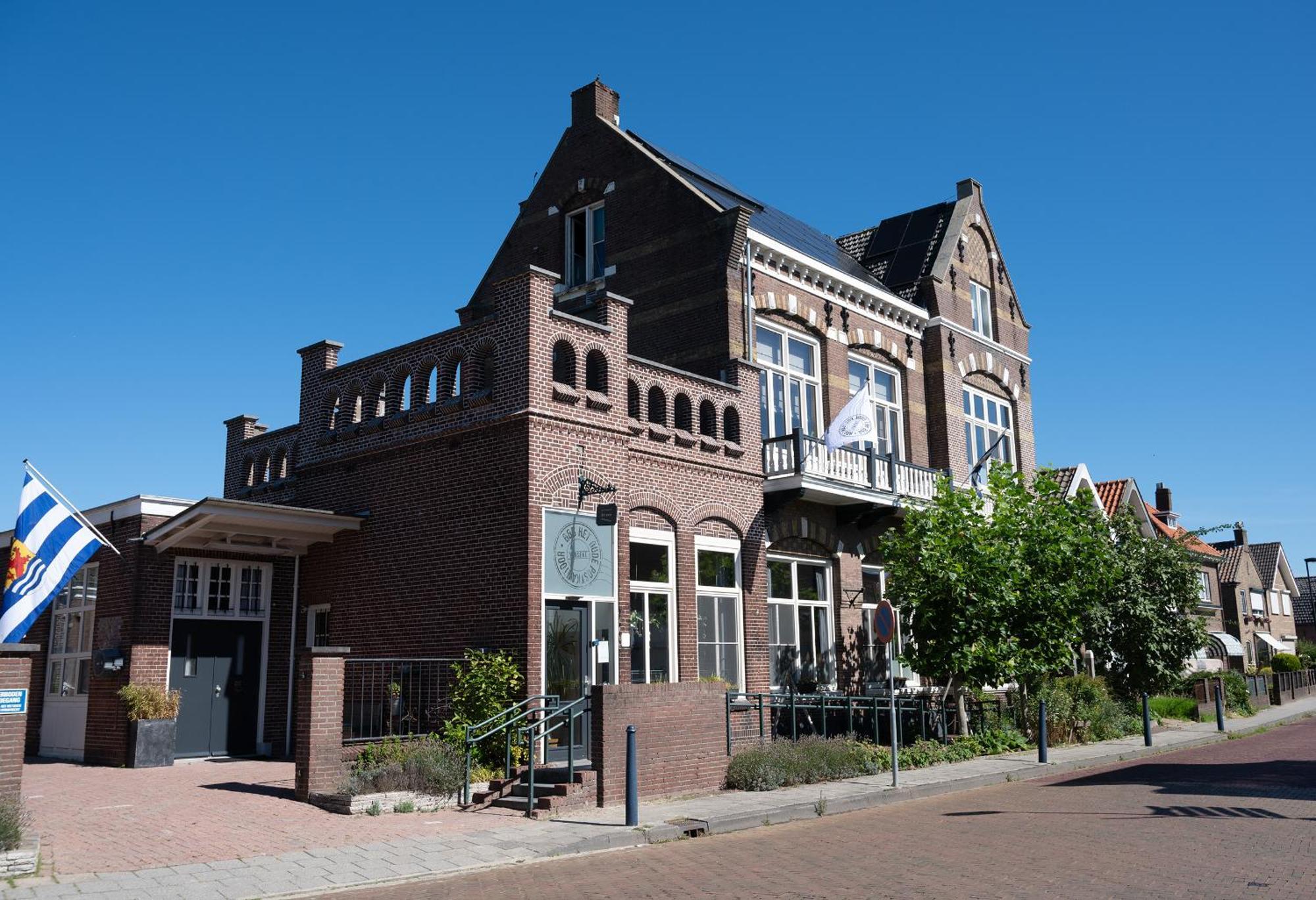 B&B Het Oude Postkantoor Yerseke Bagian luar foto
