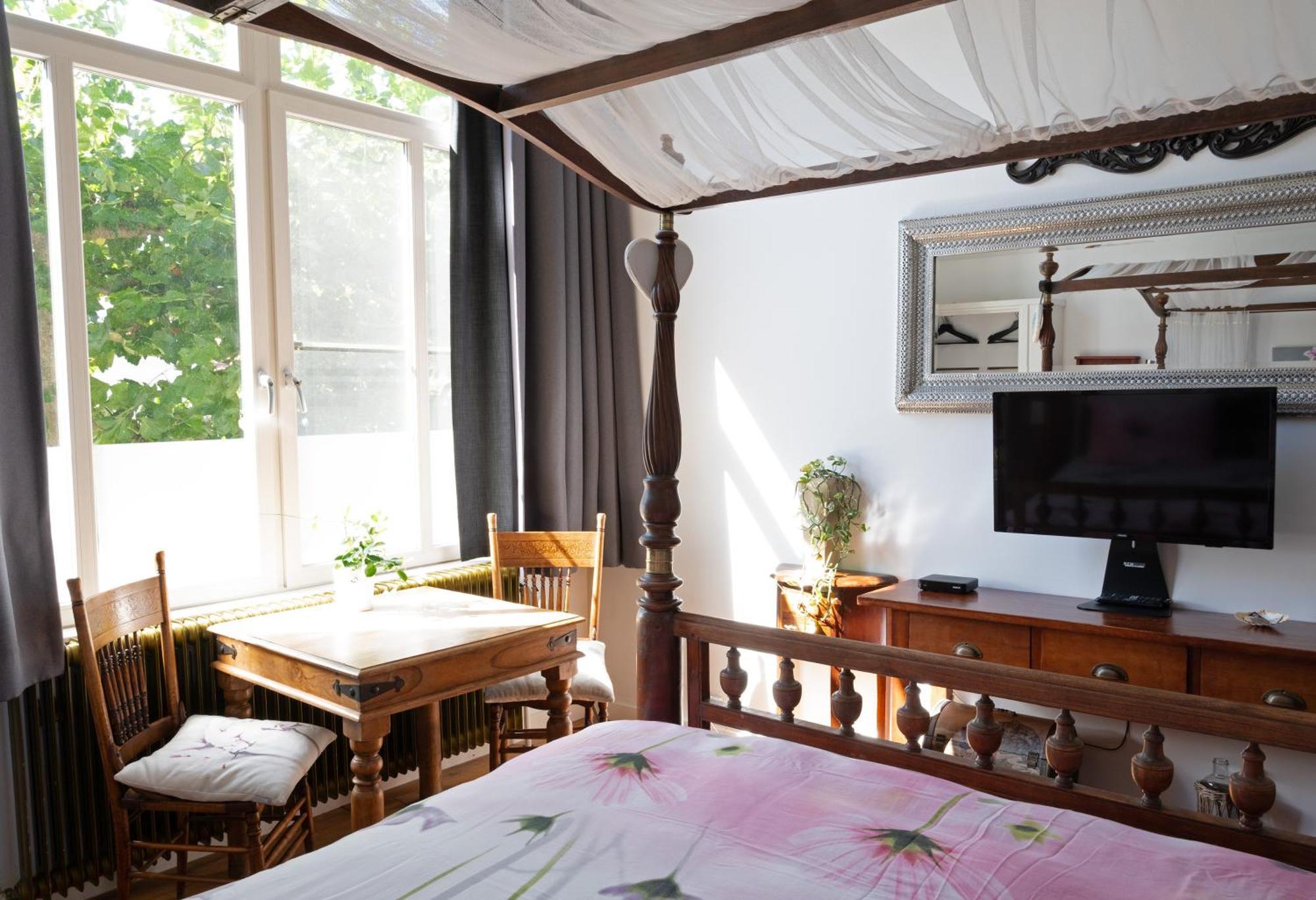 B&B Het Oude Postkantoor Yerseke Bagian luar foto