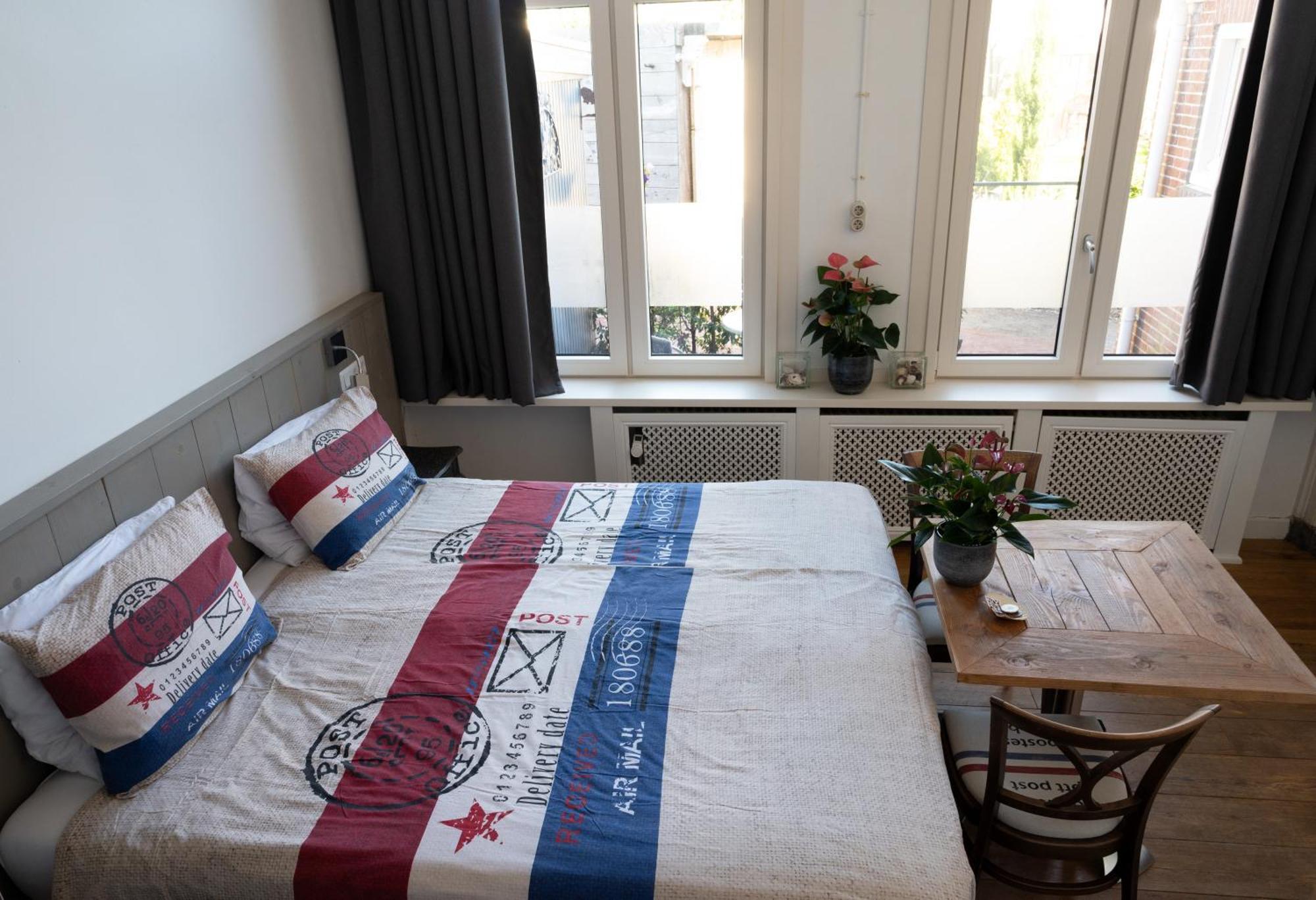 B&B Het Oude Postkantoor Yerseke Bagian luar foto